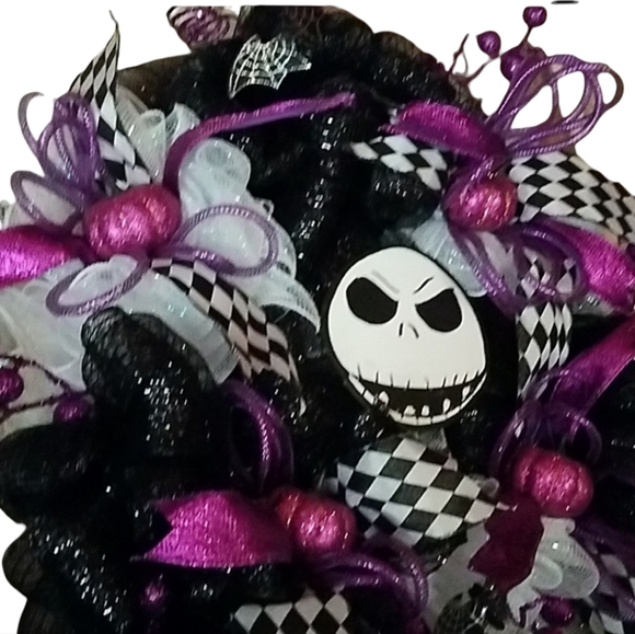 NIGHTMARE BEFORE CHRISTMAS JACK HALLOWEEN WREATH - Picture 2 of 3